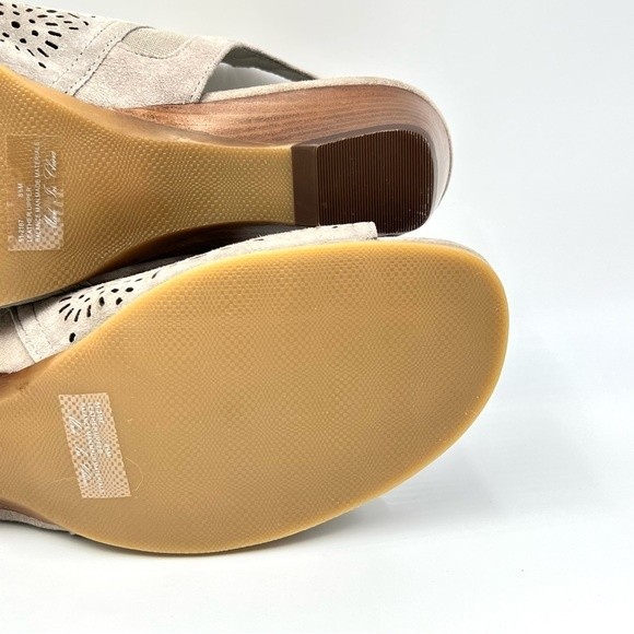 Bella Vita Women Size 8.5 Gray Suede Leather Cutout Open Toe Demi Wedges Shoes - Picture 9 of 12